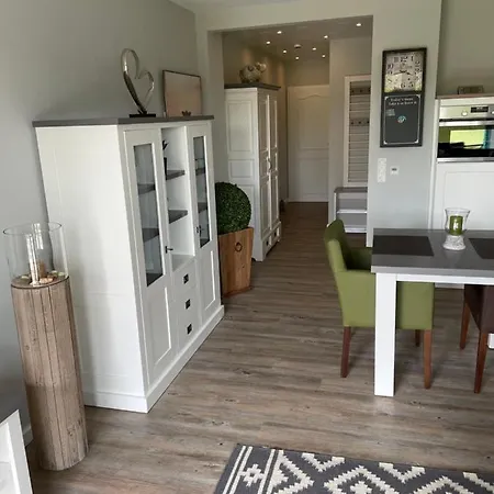 Strandnest 威克奥夫弗尔